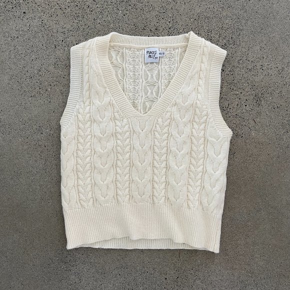 Princess Polly Sweaters - Cream Sweater Vest - Princess Polly XS/S